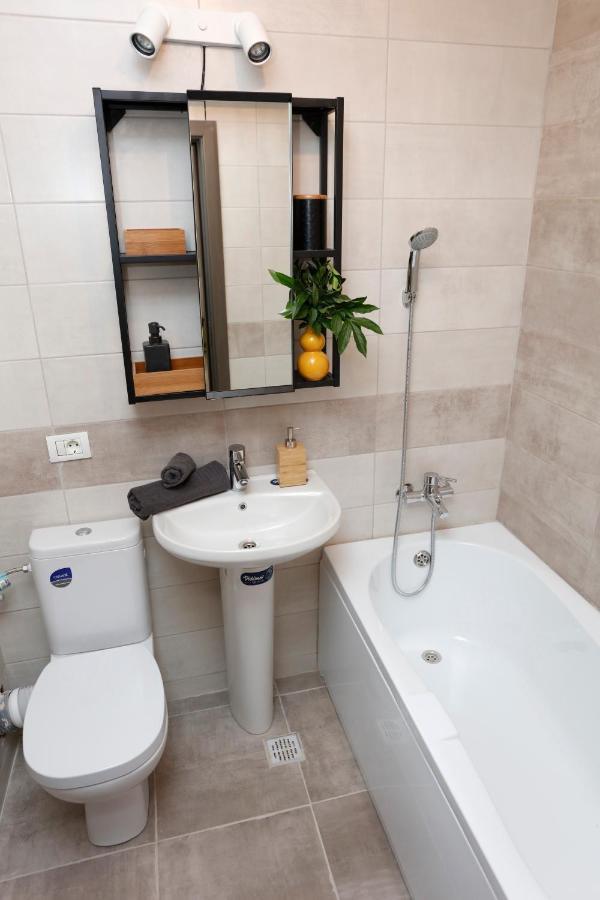 New & Cozy Studio In Ghencea + Netflix Bucureşti Exterior foto