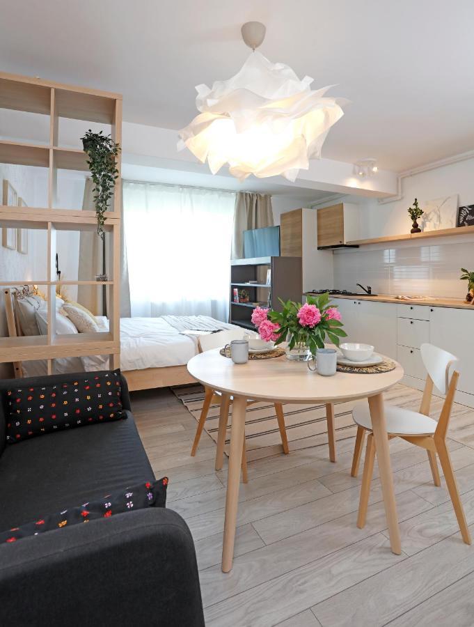 New & Cozy Studio In Ghencea + Netflix Bucureşti Exterior foto